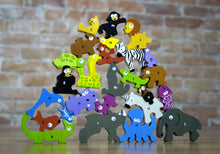 Load image into Gallery viewer, Animal Parade A to Z Puzzle
